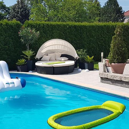 Gaestezimmer Im Bewohnten Efh Mit Pool Und Garten Ziltendorf Extérieur photo
