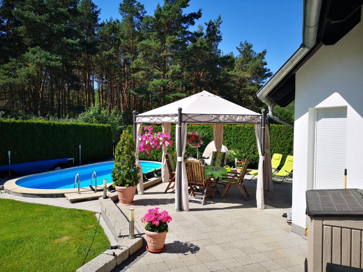 Gaestezimmer Im Bewohnten Efh Mit Pool Und Garten Ziltendorf Extérieur photo